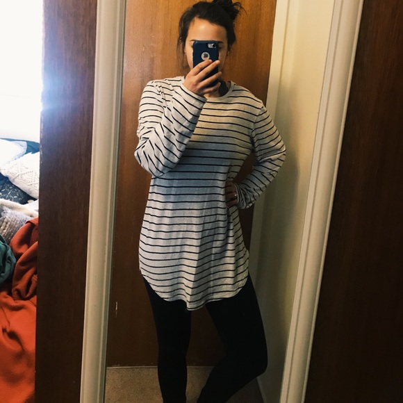 PacSun Tops - Oversized Striped Tee